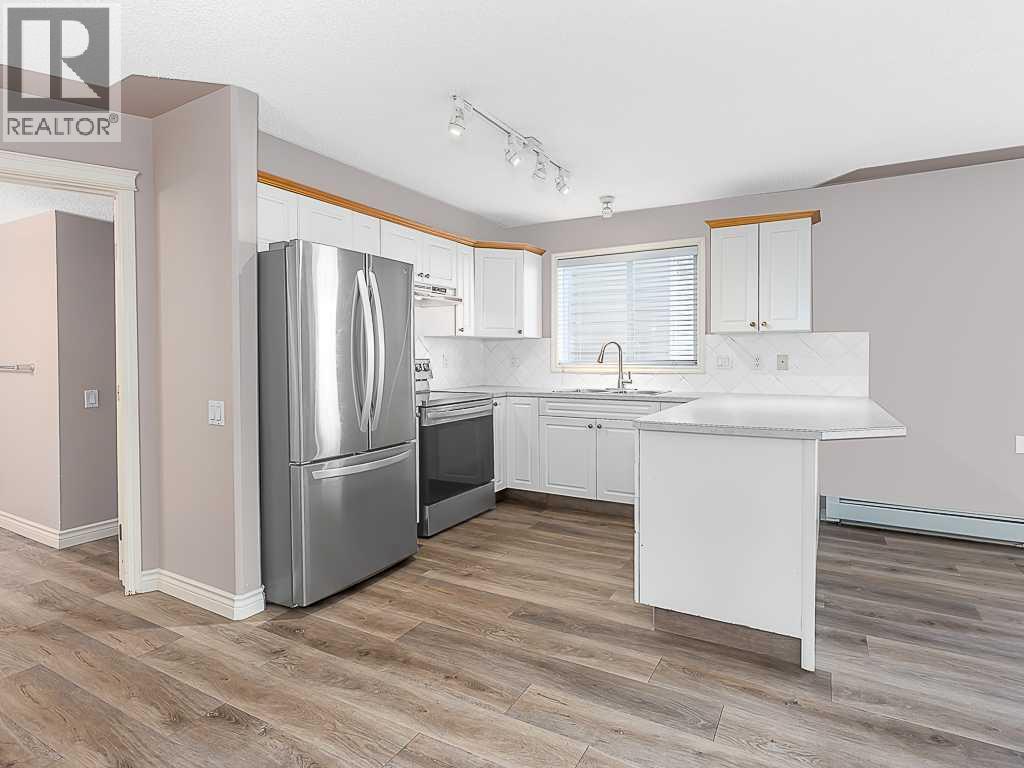 7451 Springbank Boulevard Southwest Property Photo 11