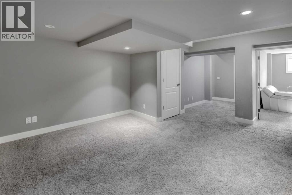 68 Victoria Cross Boulevard Sw Property Photo 22
