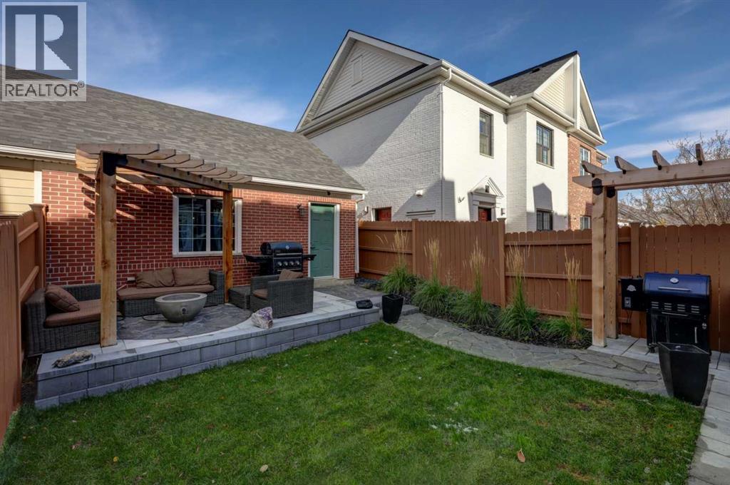 68 Victoria Cross Boulevard Sw Property Photo 27