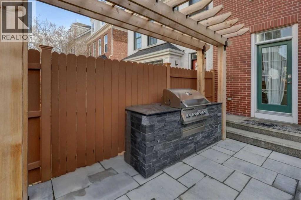 68 Victoria Cross Boulevard Sw Property Photo 29