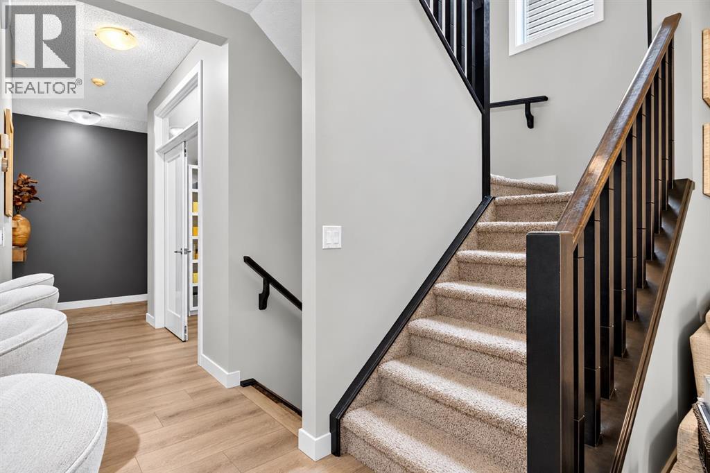 260 Cranarch Common Se Property Photo 6