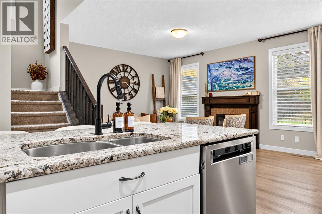 260 Cranarch Common Se Property Photo 12