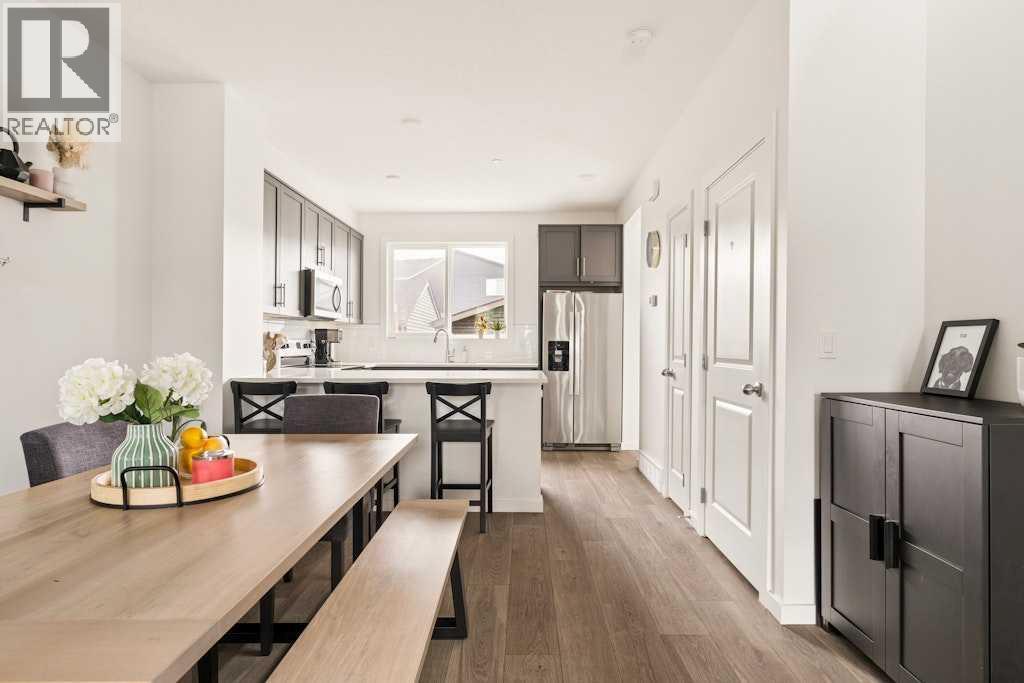 39 Howse Rise Ne Property Photo 9