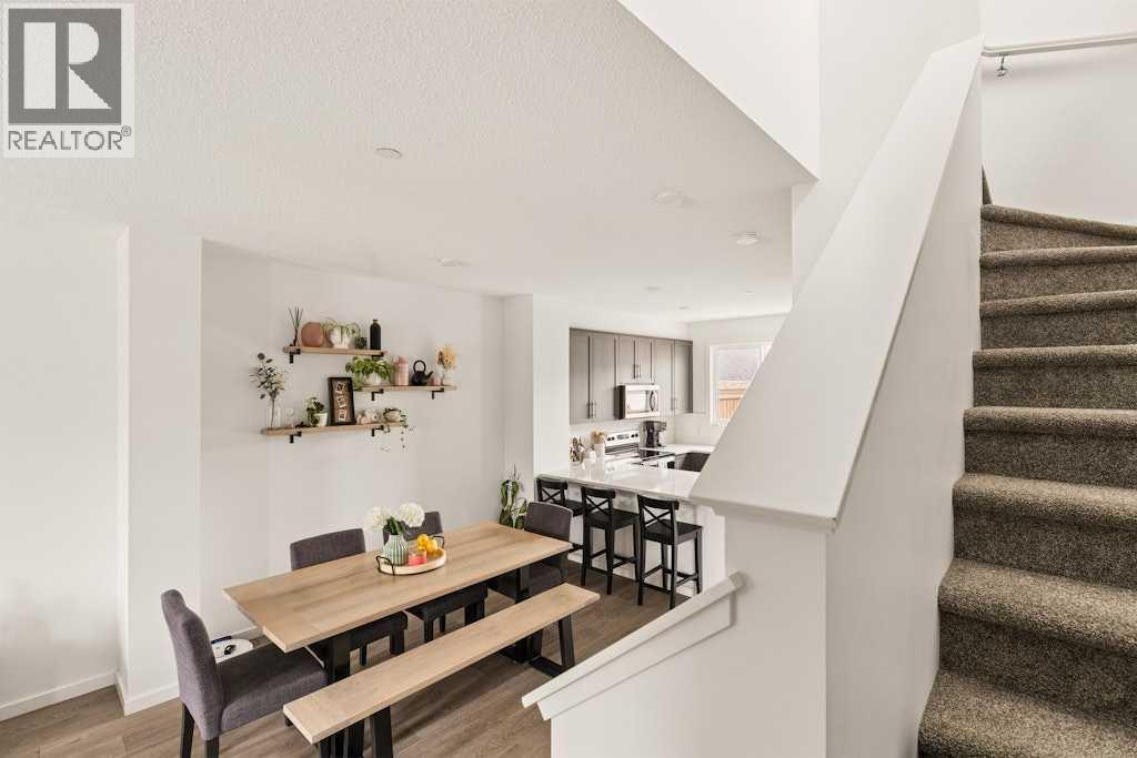 39 Howse Rise Ne Property Photo 16