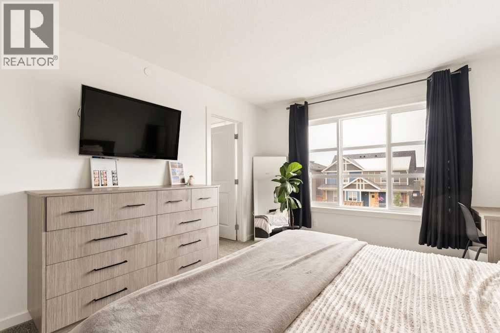 39 Howse Rise Ne Property Photo 18