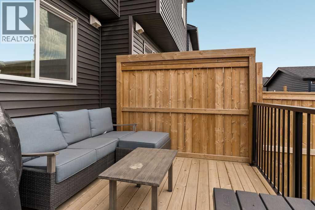 39 Howse Rise Ne Property Photo 29