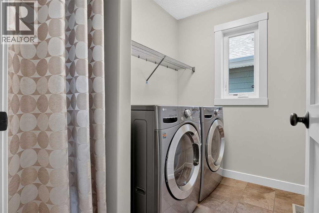 38 Auburn Sound Circle Se Property Photo 26