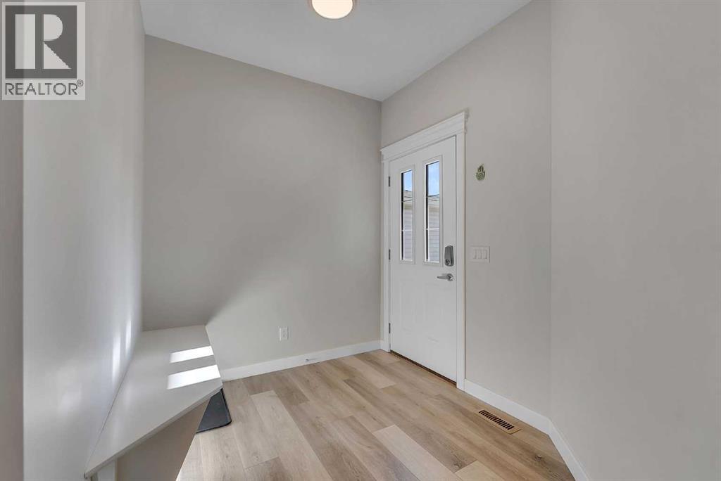 144 Hotchkiss Way Se Property Photo 3