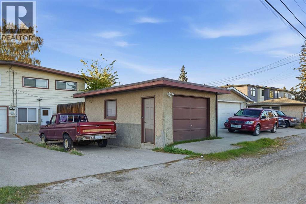 2224 34 Street Sw Property Photo 32