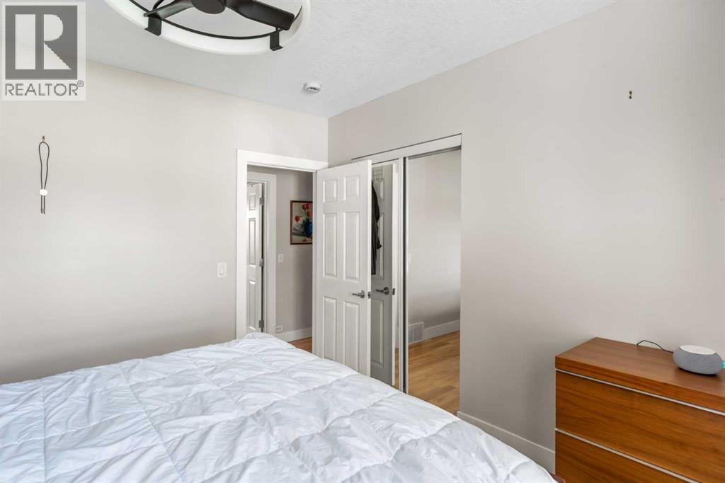 6619 18 Street Se Property Photo 13
