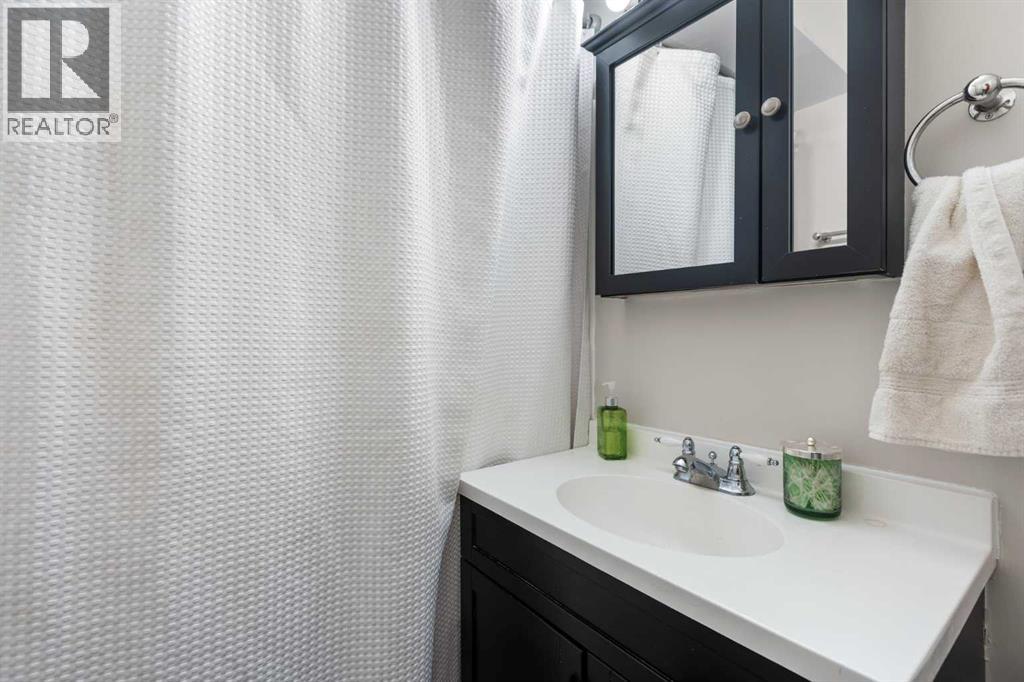 6619 18 Street Se Property Photo 25