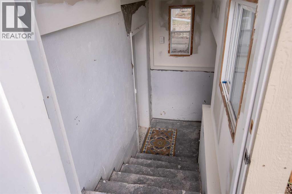 6619 18 Street Se Property Photo 33