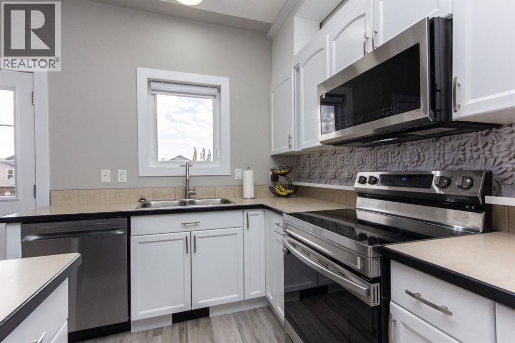 55 Viscount Drive Property Photo 11