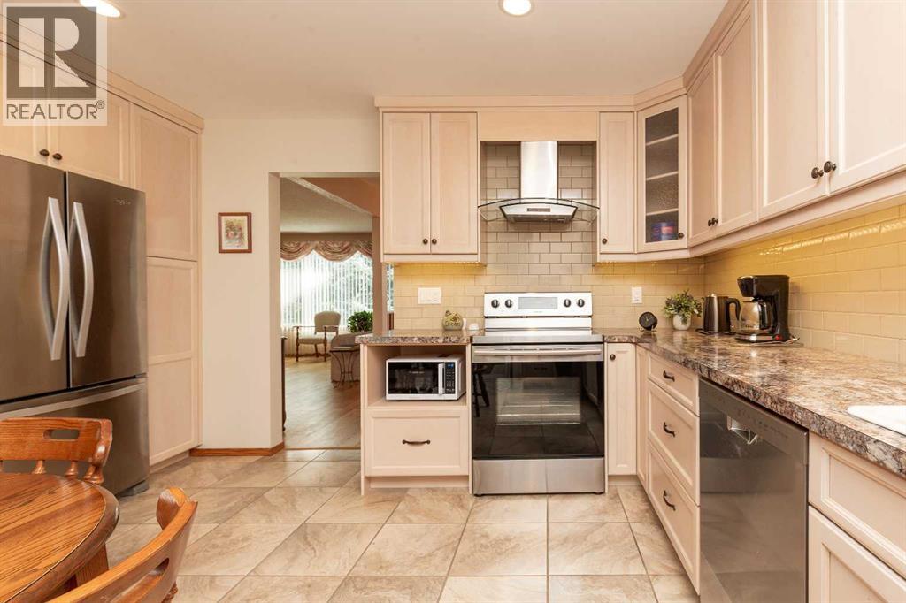 1514 Cedar Place S Property Photo 11