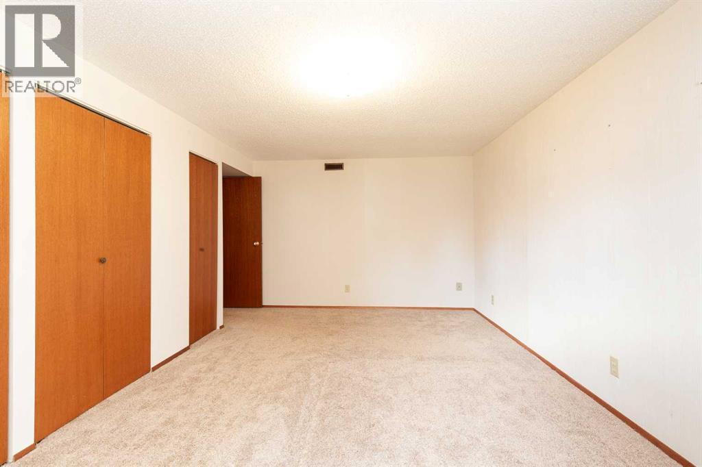 1514 Cedar Place S Property Photo 24
