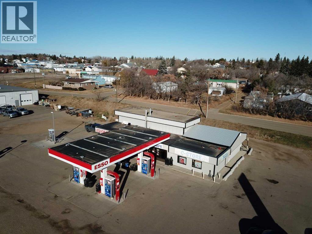 4812 47 Street Property Photo 8