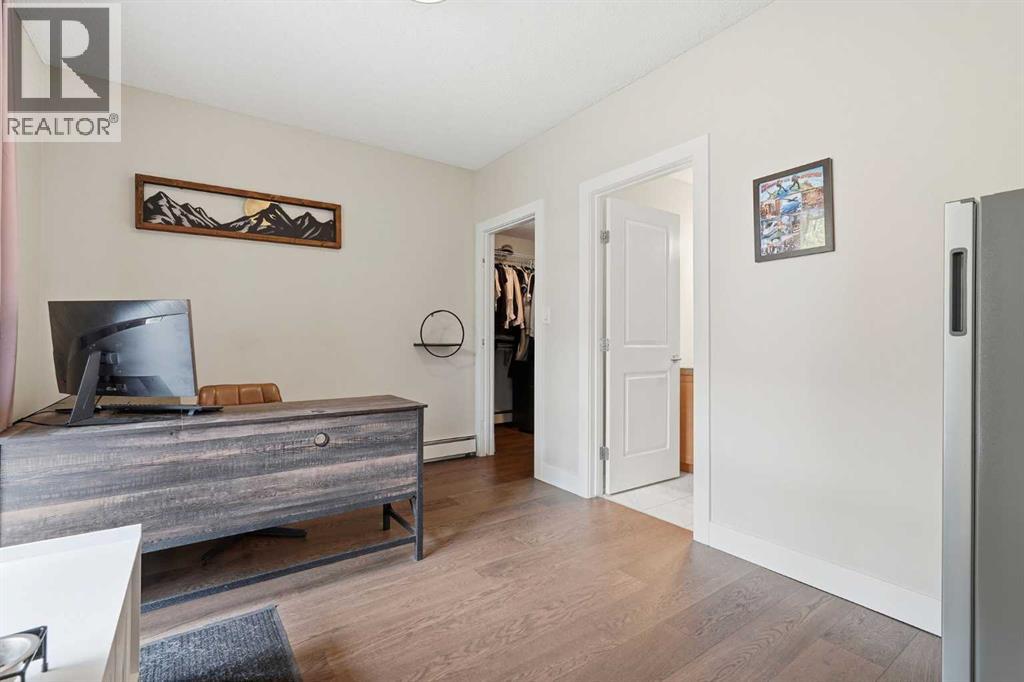 532 5 Avenue Northeast Property Photo 16