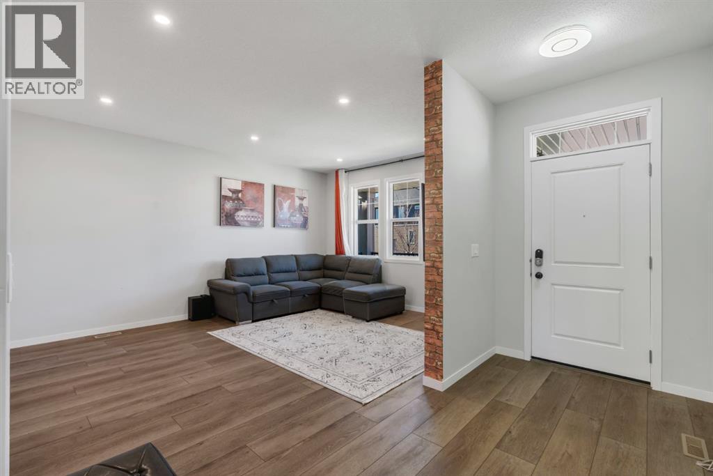 130 Dawson Harbour Rise Property Photo 2