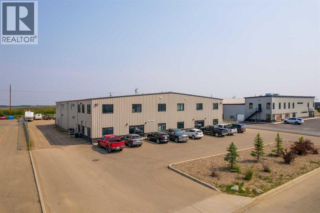 7156 56 Street Property Photo 2