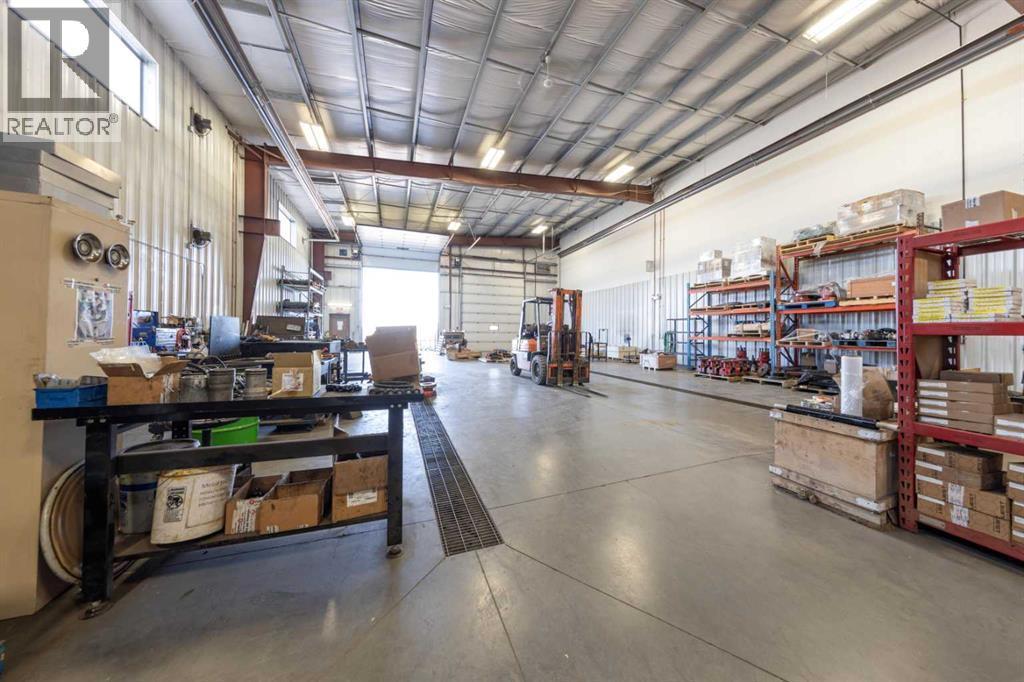 7156 56 Street Property Photo 13