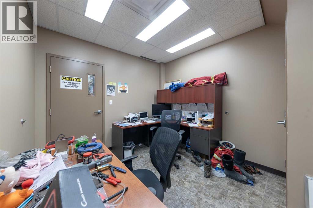 7156 56 Street Property Photo 26
