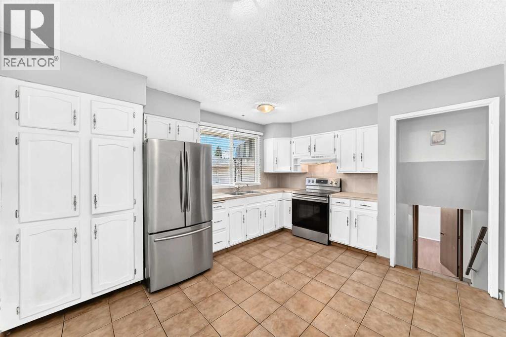 6839 Huntridge Hill Ne Property Photo 5