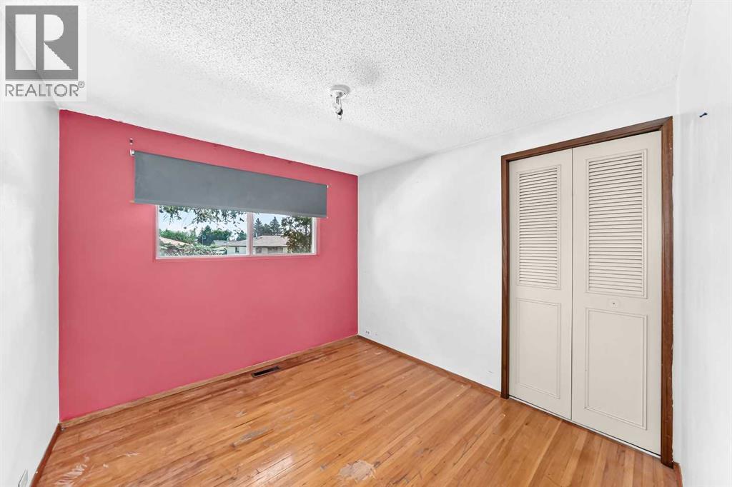 6839 Huntridge Hill Ne Property Photo 14