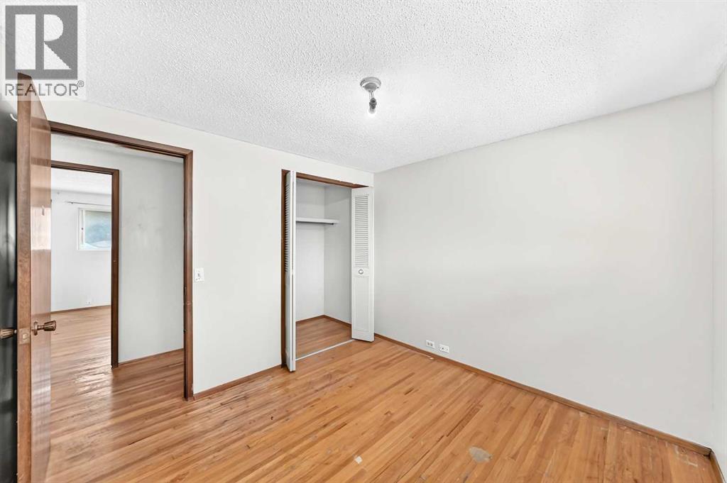 6839 Huntridge Hill Ne Property Photo 17