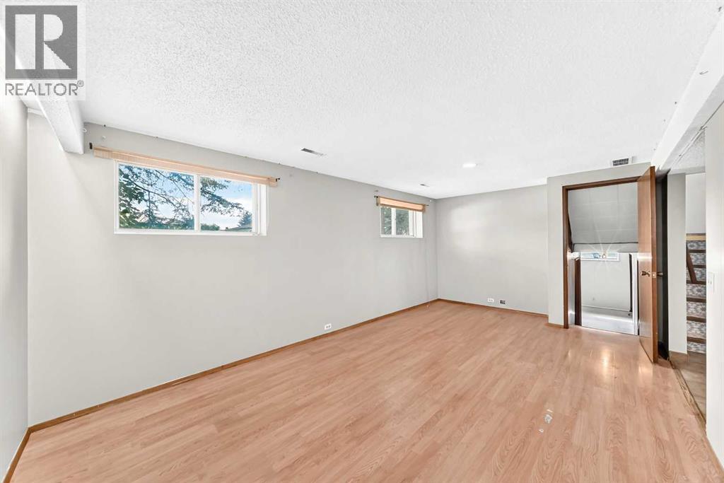 6839 Huntridge Hill Ne Property Photo 20