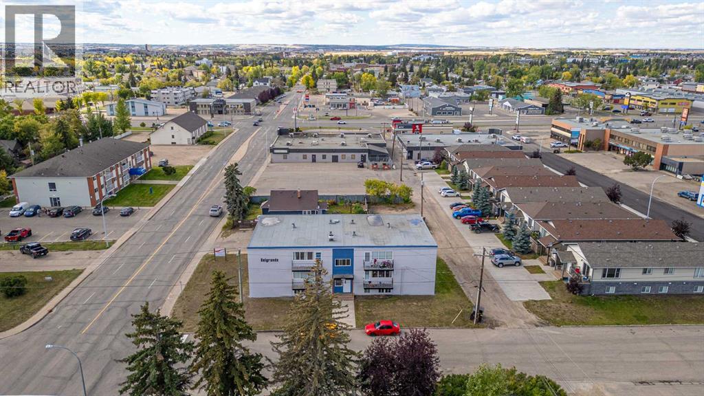10802 99 Street Property Photo 13