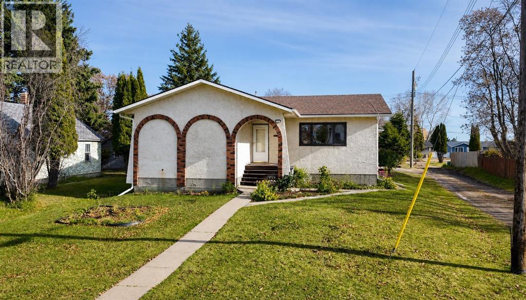 5009 45th Street Property Photo 1