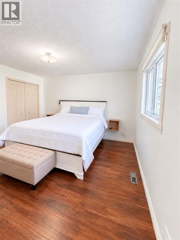 5009 45th Street Property Photo 11