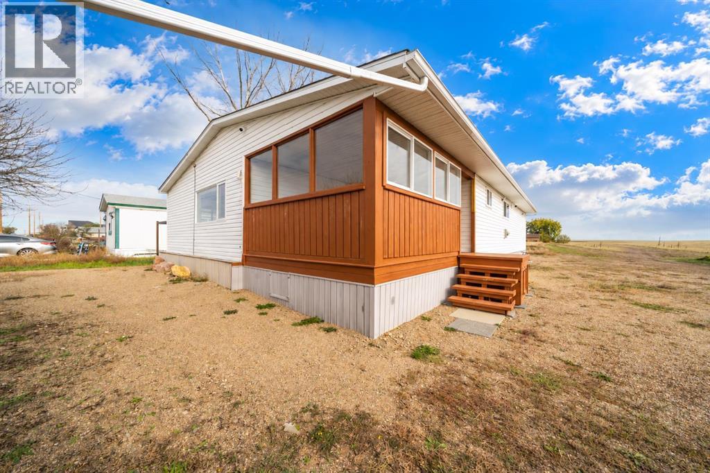 204 6 Street Property Photo 4