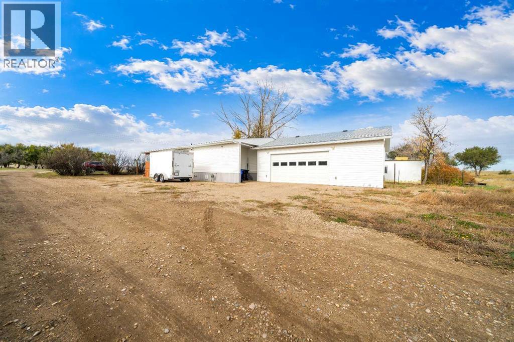 204 6 Street Property Photo 6