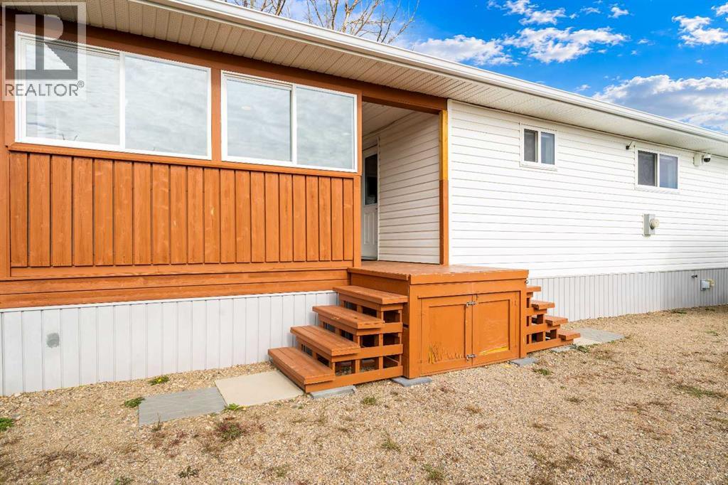 204 6 Street Property Photo 7