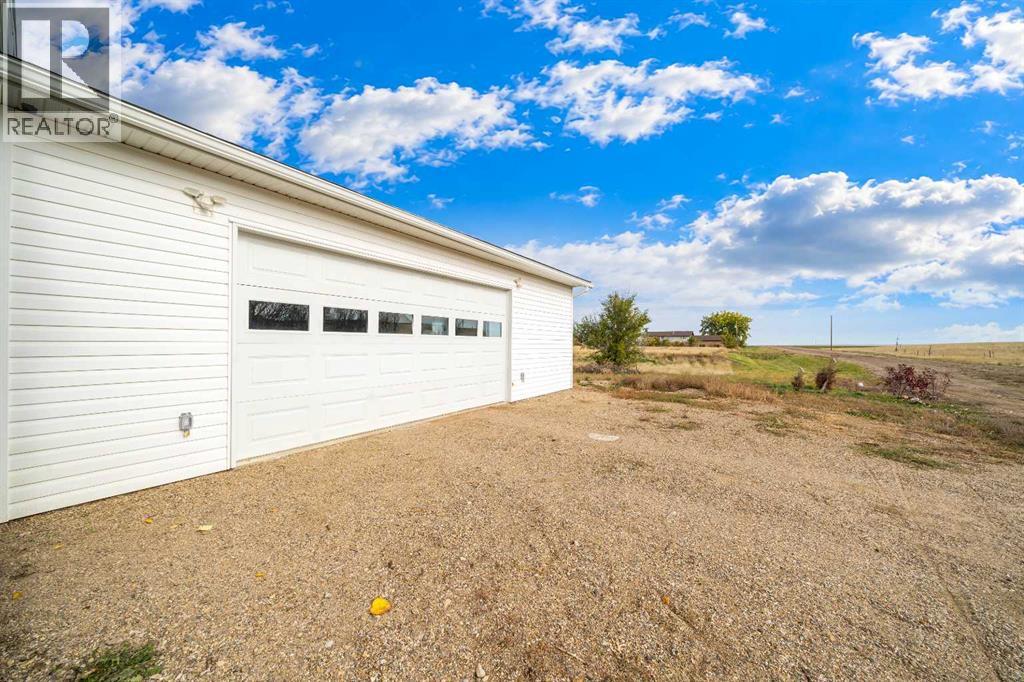 204 6 Street Property Photo 8