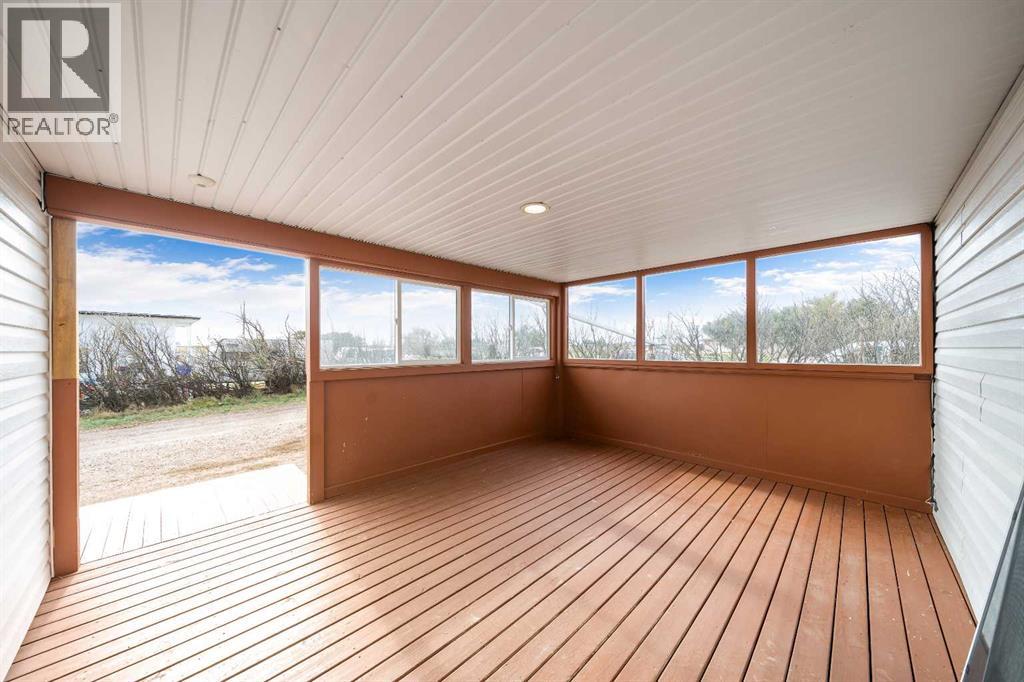 204 6 Street Property Photo 12
