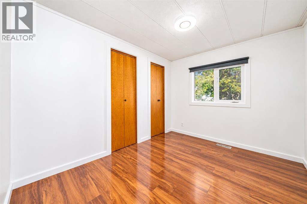 204 6 Street Property Photo 26