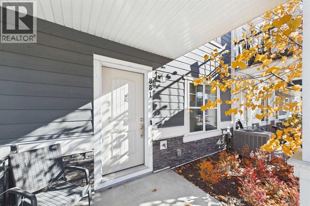 881 Cranston Avenue Se Property Photo 2