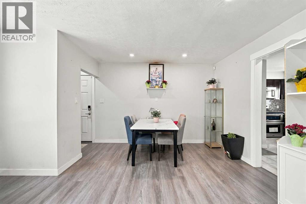 2035 47 Street Se Property Photo 7