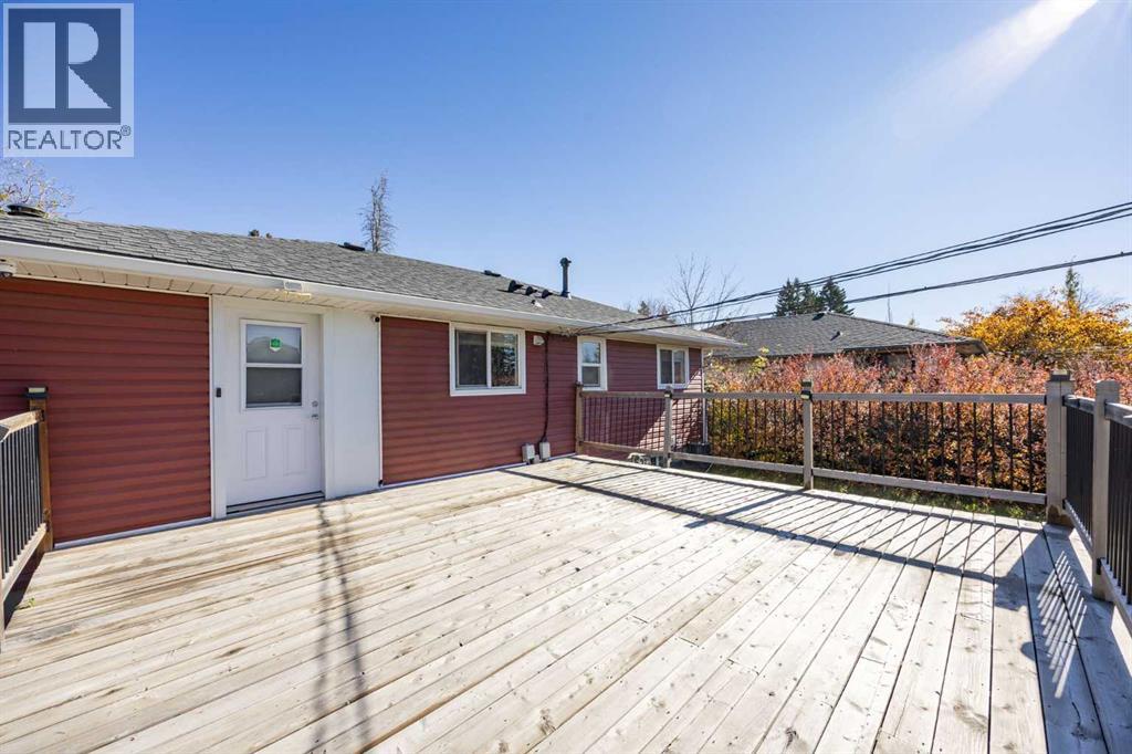 2035 47 Street Se Property Photo 29