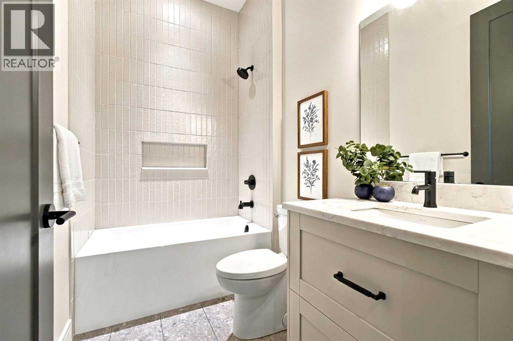 2920 Toronto Crescent Nw Property Photo 16