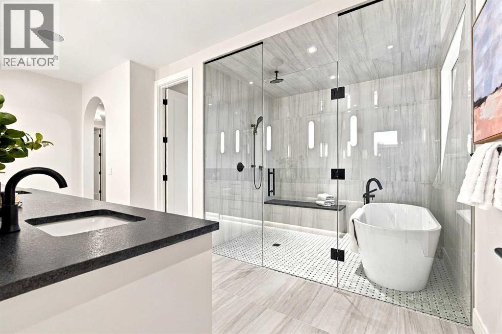 2920 Toronto Crescent Nw Property Photo 20