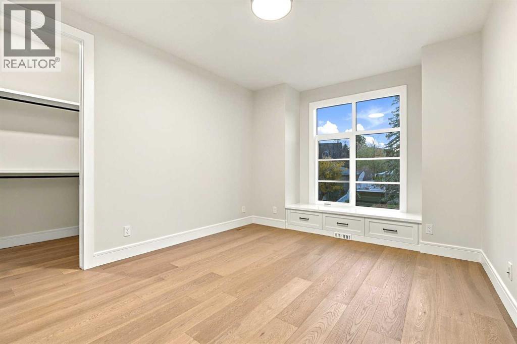 2920 Toronto Crescent Nw Property Photo 27