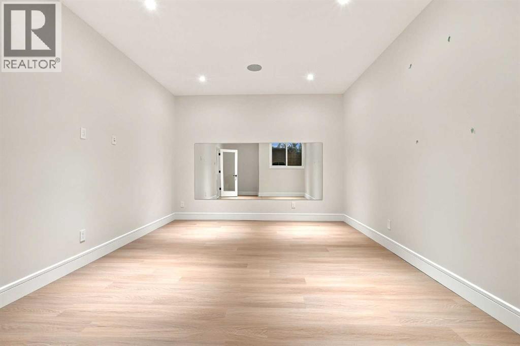 2920 Toronto Crescent Nw Property Photo 40
