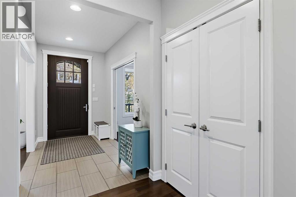 2030 25 Street Sw Property Photo 2