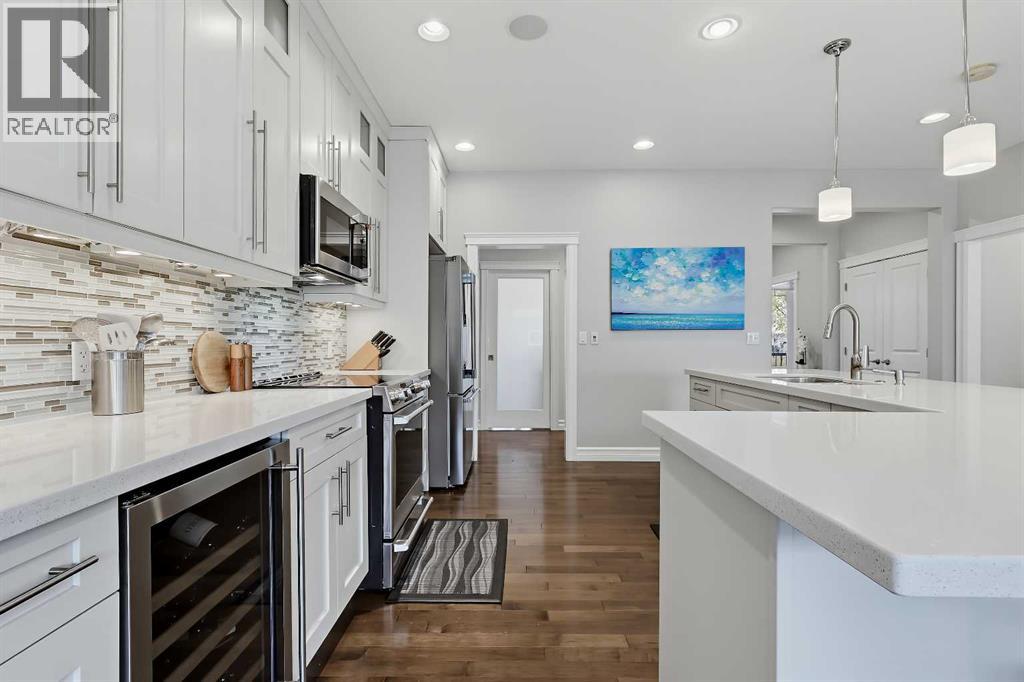 2030 25 Street Sw Property Photo 6