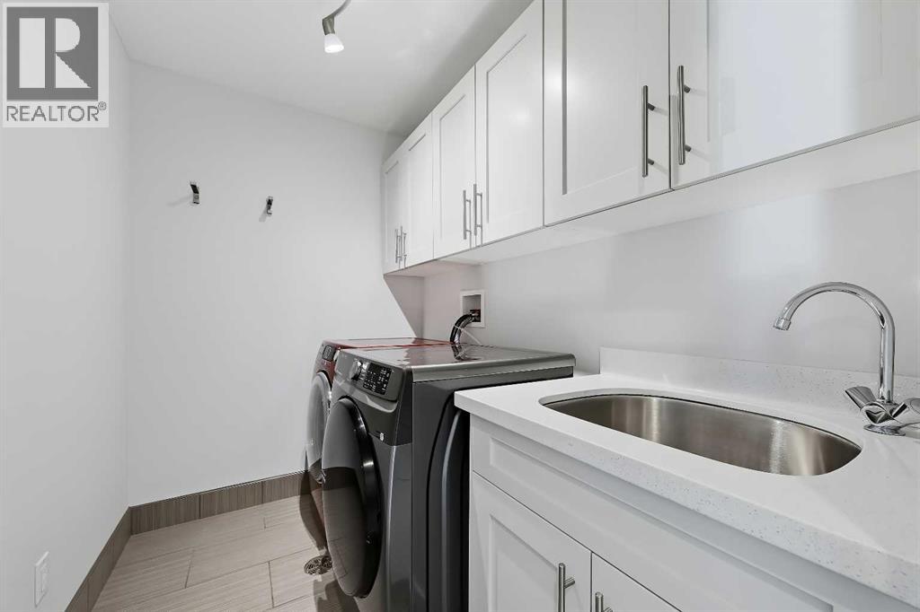 2030 25 Street Sw Property Photo 30