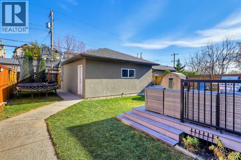 2030 25 Street Sw Property Photo 38