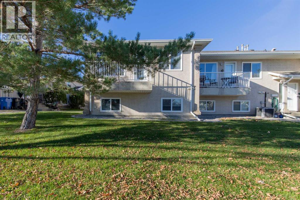 5 Tartan Boulevard West Property Photo 1